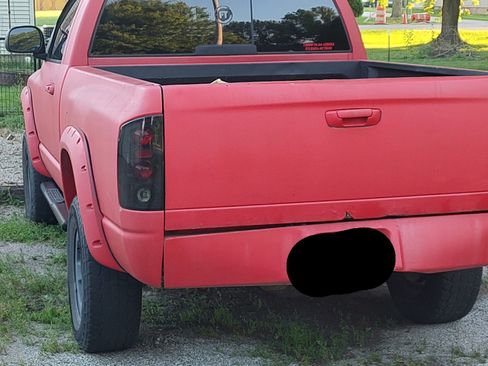 Used 2005 Dodge Ram 1500 Truck ST w/ ST Value Group image 5