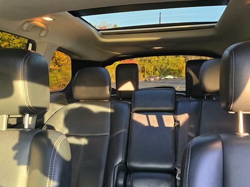 Used 2017 Nissan Pathfinder Platinum w/ Family Entertainment Package image 8