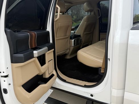 Used 2015 Ford F150 Lariat w/ Equipment Group 502A Luxury image 16