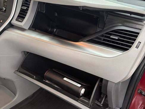 Used 2020 Toyota Sienna LE image 8