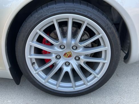 Used 2005 Porsche 911 Carrera S RWD image 16