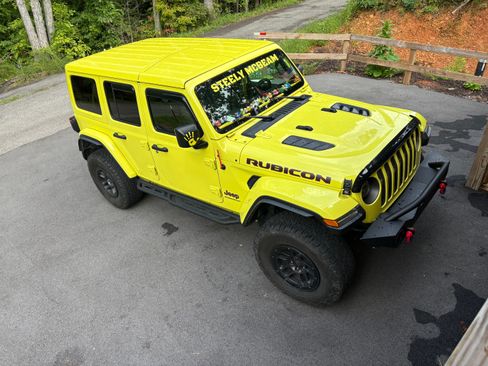Used 2023 Jeep Wrangler Unlimited Rubicon w/ Xtreme 35 Tire Package image 13