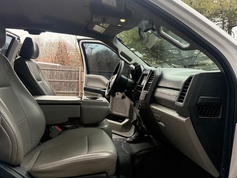 Used 2017 Ford F350 XL w/ Power Equipment Group image 26