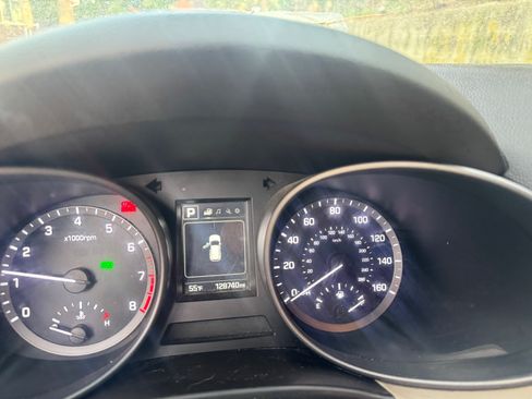 Used 2017 Hyundai Santa Fe Sport image 18