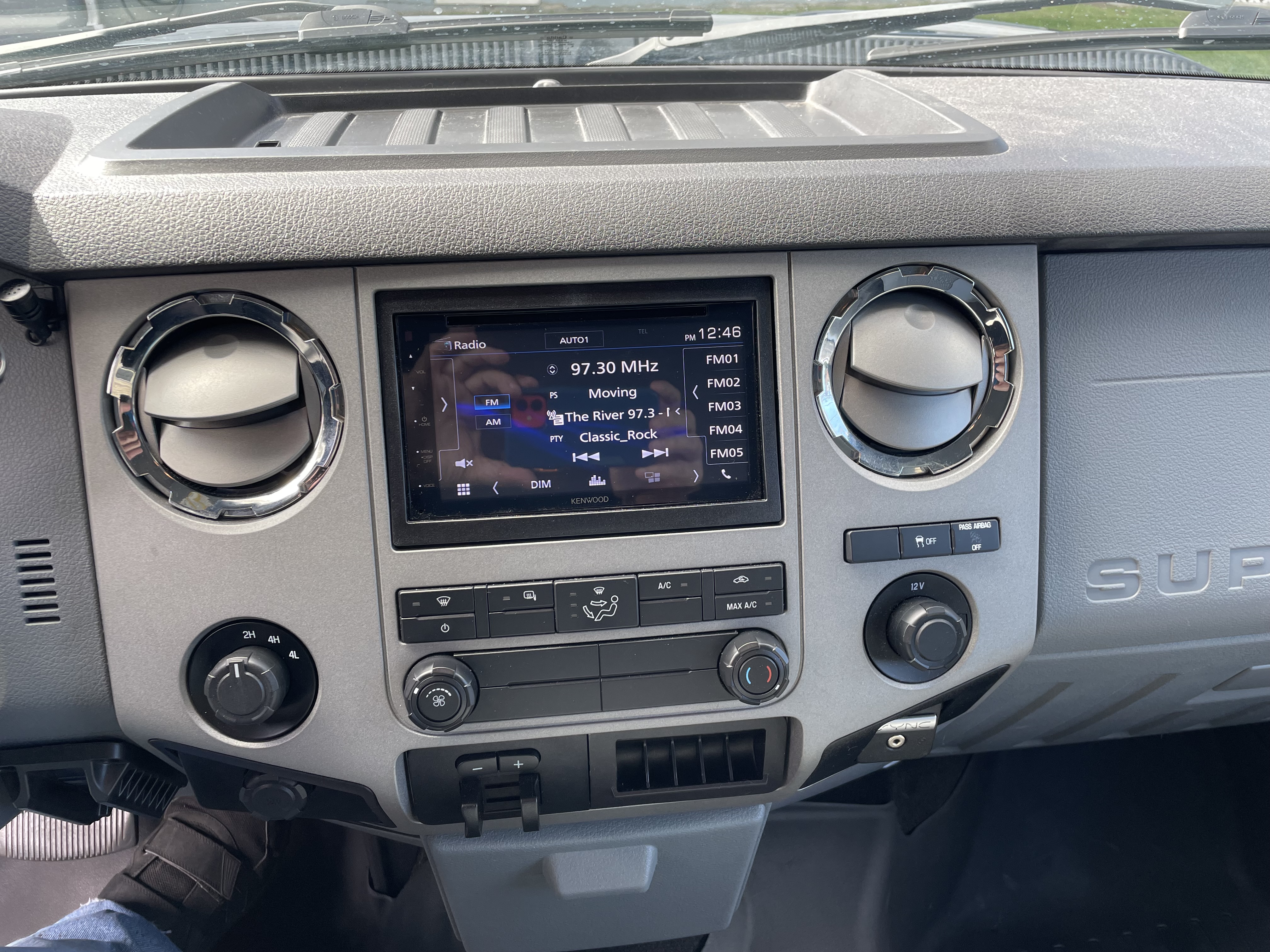 Used 2016 Ford F250 XLT w/ XLT Value Package AWD/4WD image 8