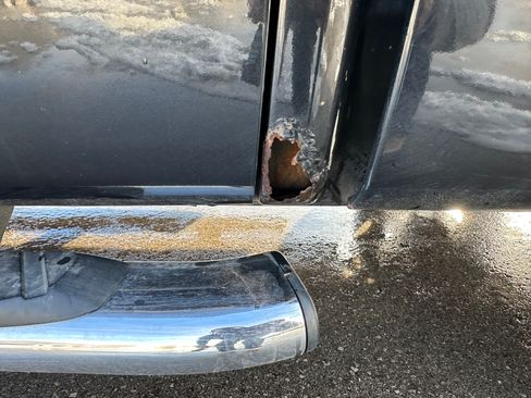 Used 2011 Ford F150 XLT w/ XLT Chrome Pkg image 12