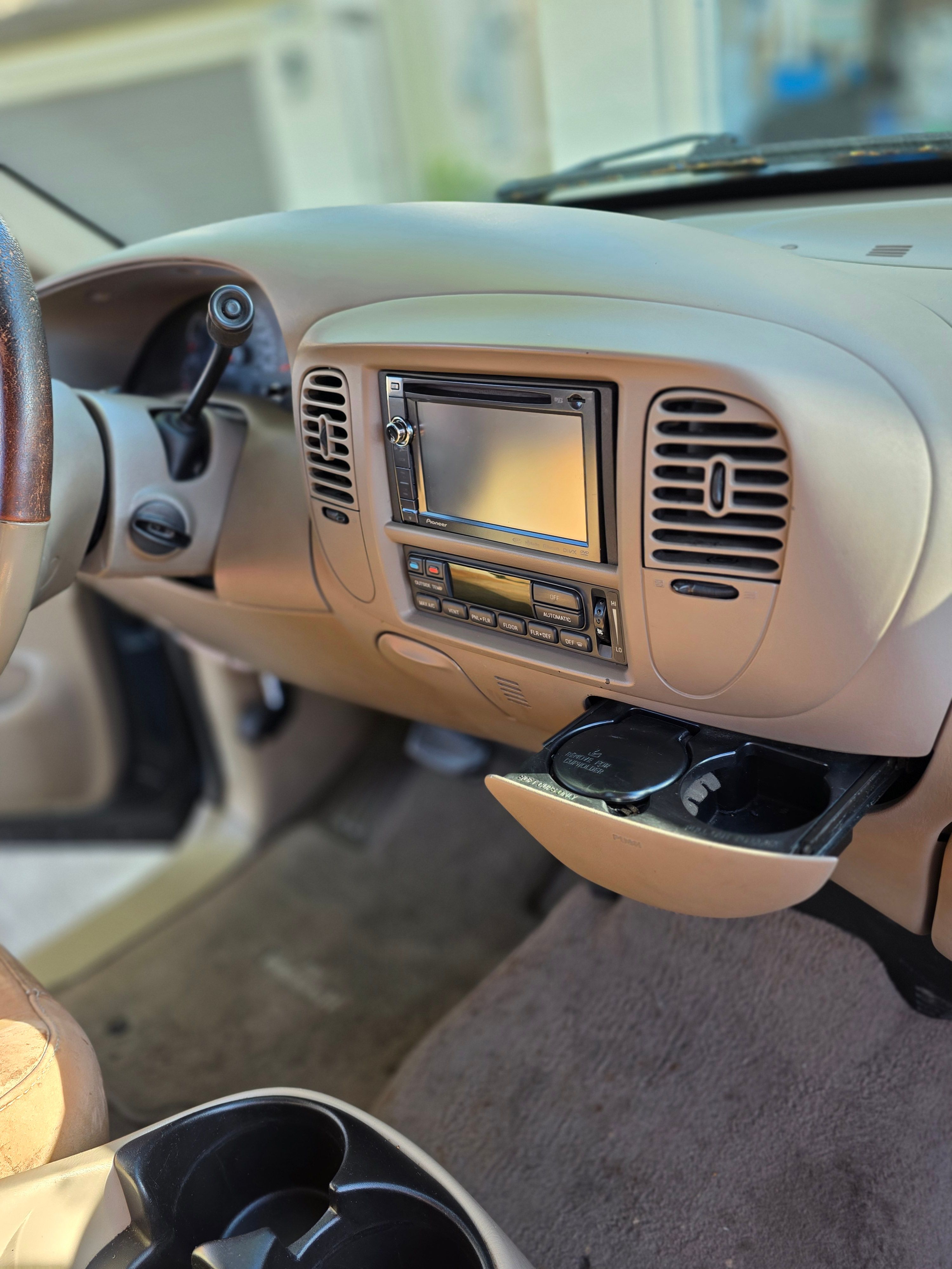 Used 2002 Ford F150 King Ranch RWD image 20