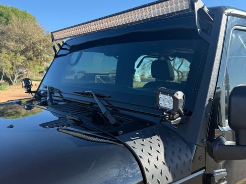 Used 2013 Jeep Wrangler Unlimited Sport image 5