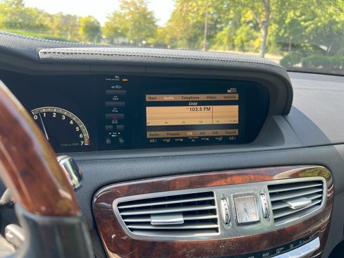 Used 2009 Mercedes-Benz CL 550 4MATIC image 22