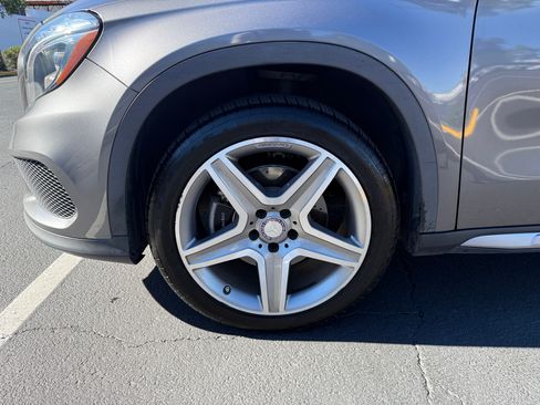 Used 2017 Mercedes-Benz GLA 250 4MATIC image 19