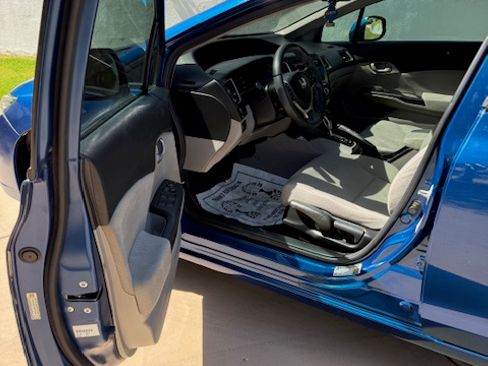 Used 2013 Honda Civic LX image 10