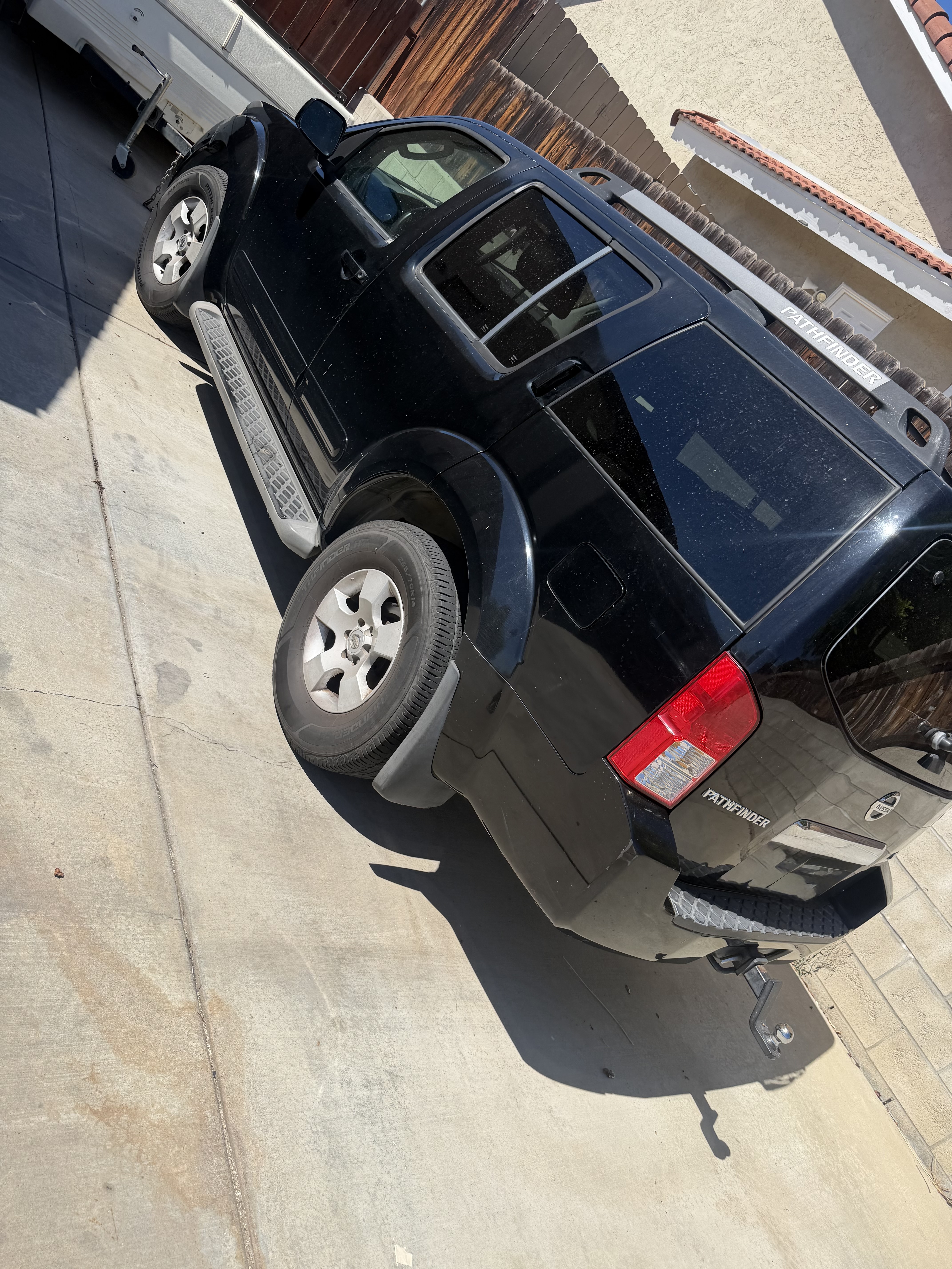 Used 2005 Nissan Pathfinder SE w/ (G01) SE Comfort Pkg RWD image 5