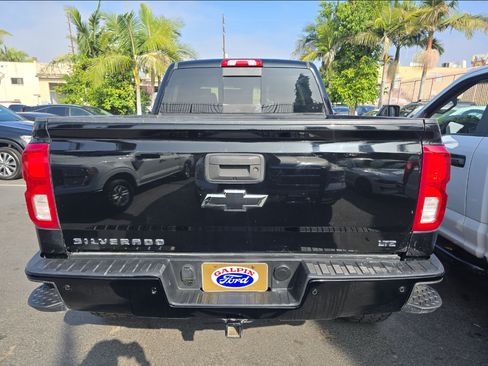 Used 2018 Chevrolet Silverado 1500 LTZ Z71 w/ LTZ Plus Package image 11