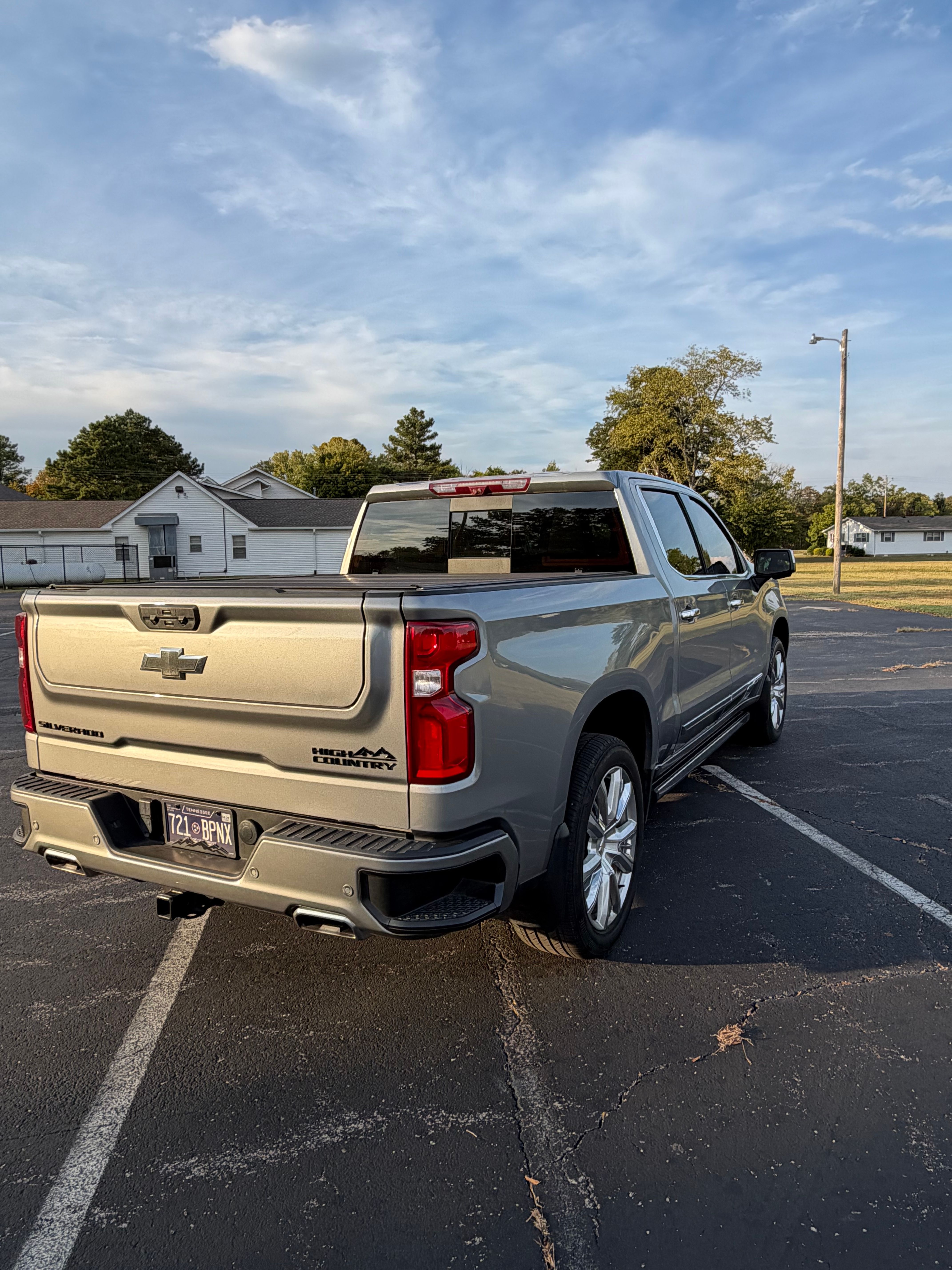 Used 2024 Chevrolet Silverado 1500 High Country w/ High Country Premium Package AWD/4WD image 5