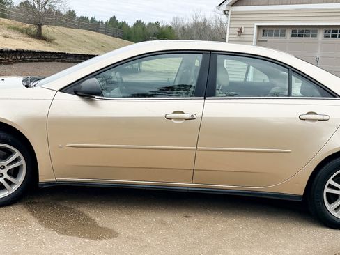 Used 2006 Pontiac G6 Sedan w/ Premium Value Package image 6