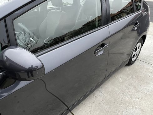 Used 2013 Toyota Prius Two image 9