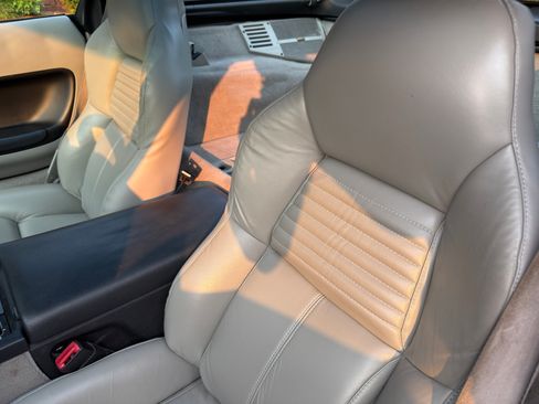 Used 1995 Chevrolet Corvette Coupe RWD image 18