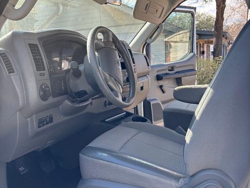 Used 2012 Nissan NV 3500 S image 9