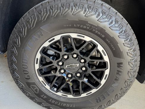 Used 2026 Chevrolet Silverado EV Trail Boss image 16