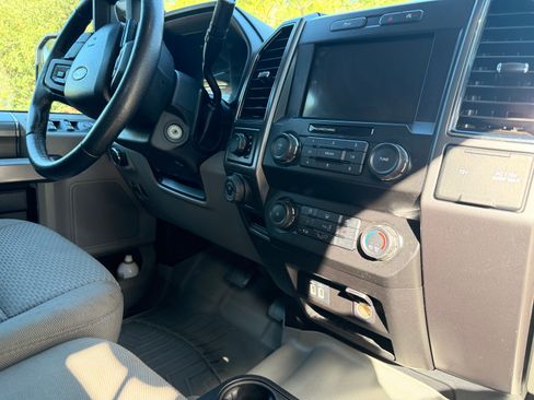 Used 2019 Ford F150 XLT w/ Equipment Group 302A Luxury image 17