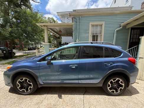 Used 2016 Subaru Crosstrek 2.0i Premium w/ Moonroof Package AWD/4WD image 5