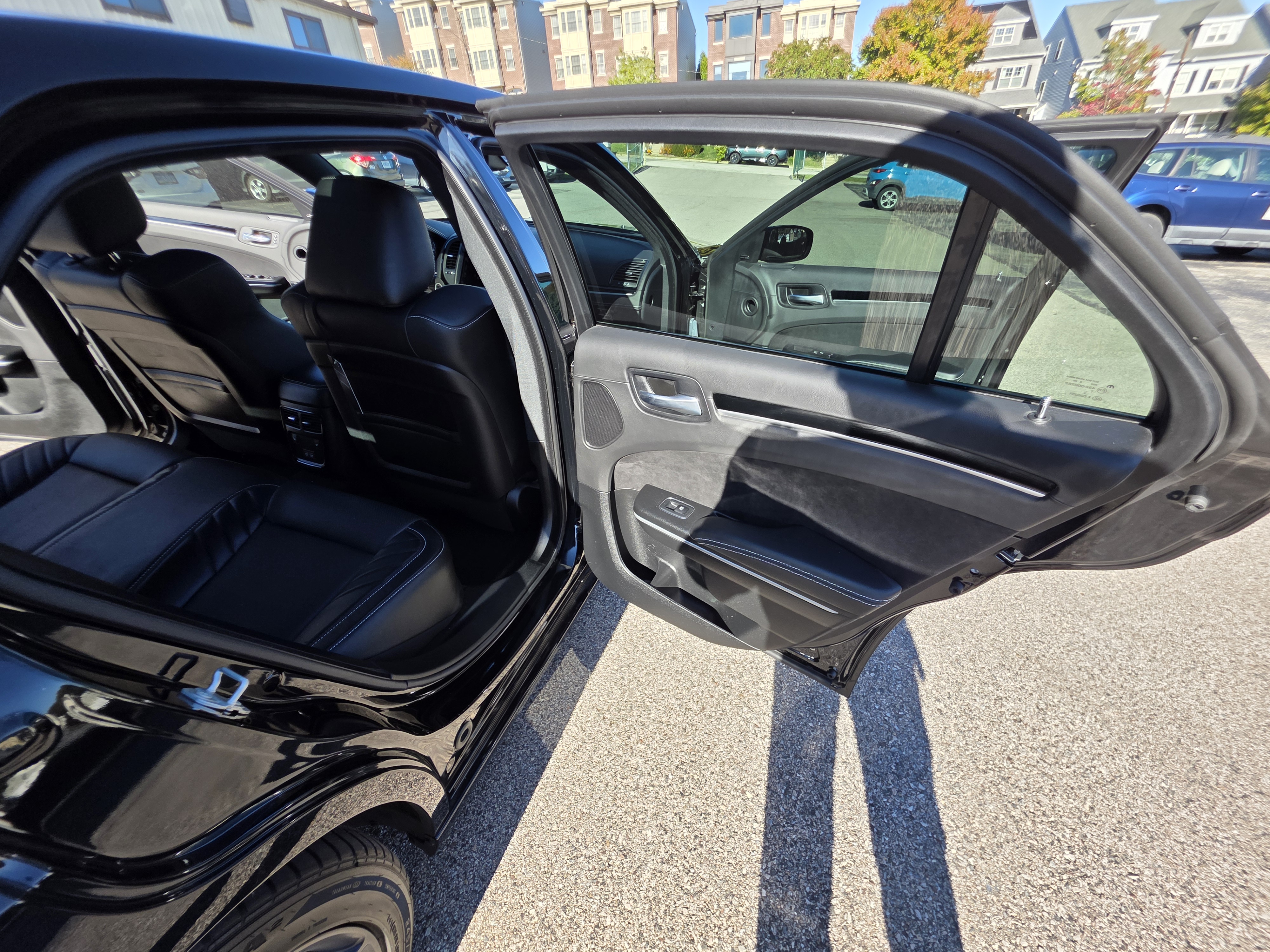 Used 2023 Chrysler 300 C RWD image 15