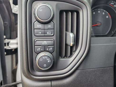 Used 2020 Chevrolet Silverado 1500 Custom image 24