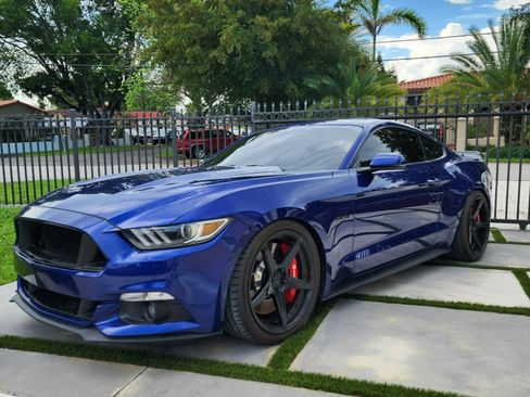 Used 2015 Ford Mustang GT Premium image 24