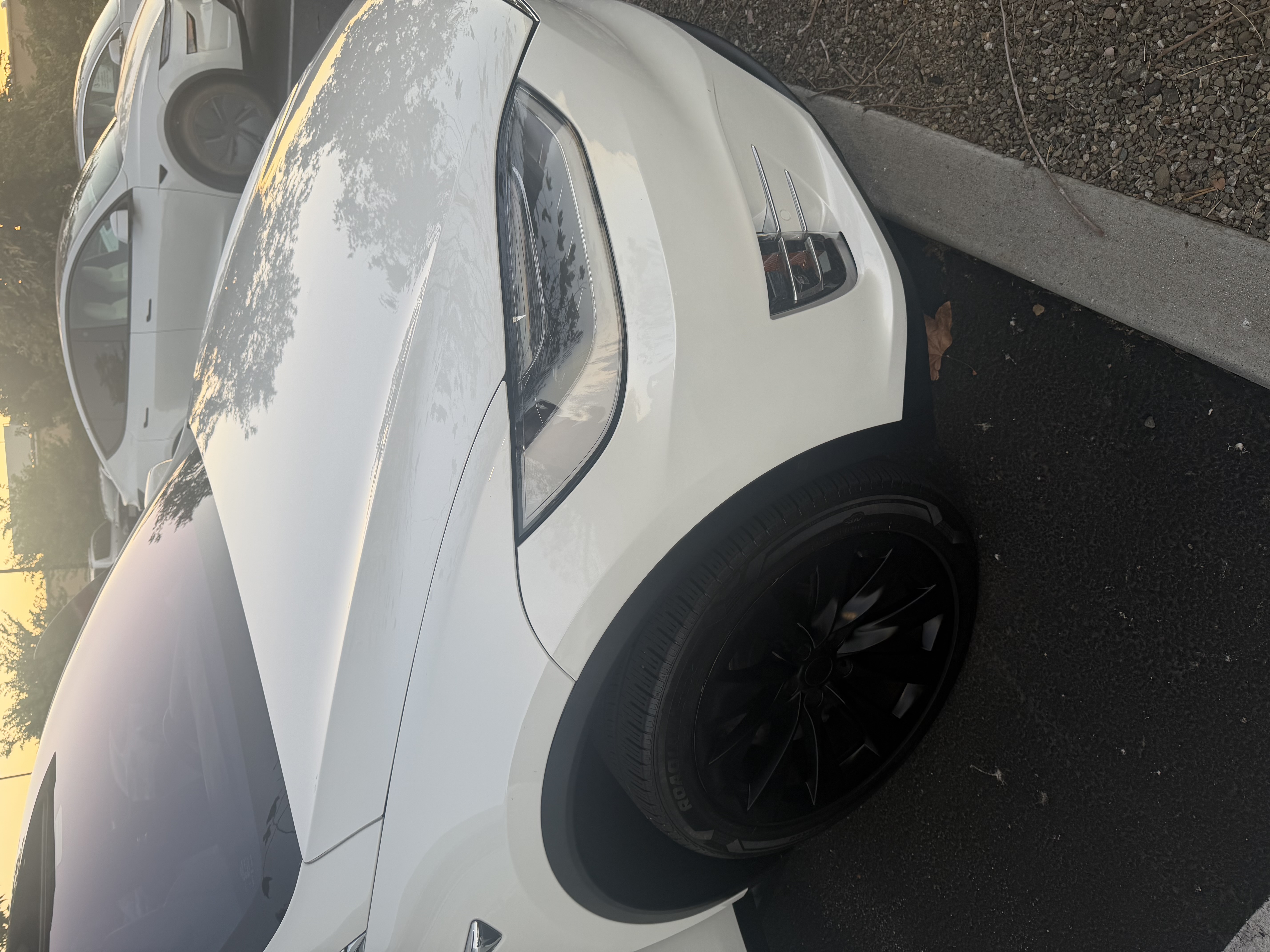 Used 2019 Tesla Model X Long Range AWD/4WD image 22