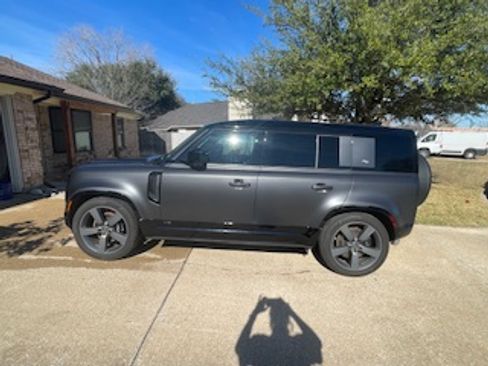 Used 2023 Land Rover Defender 110 Carpathian Edition image 4