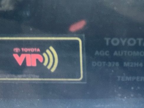 Used 2018 Toyota RAV4 XLE image 13