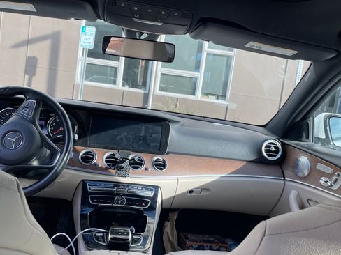 Used 2017 Mercedes-Benz E 300 image 7