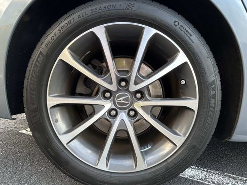 Used 2015 Acura TLX w/ Technology Package FWD image 17