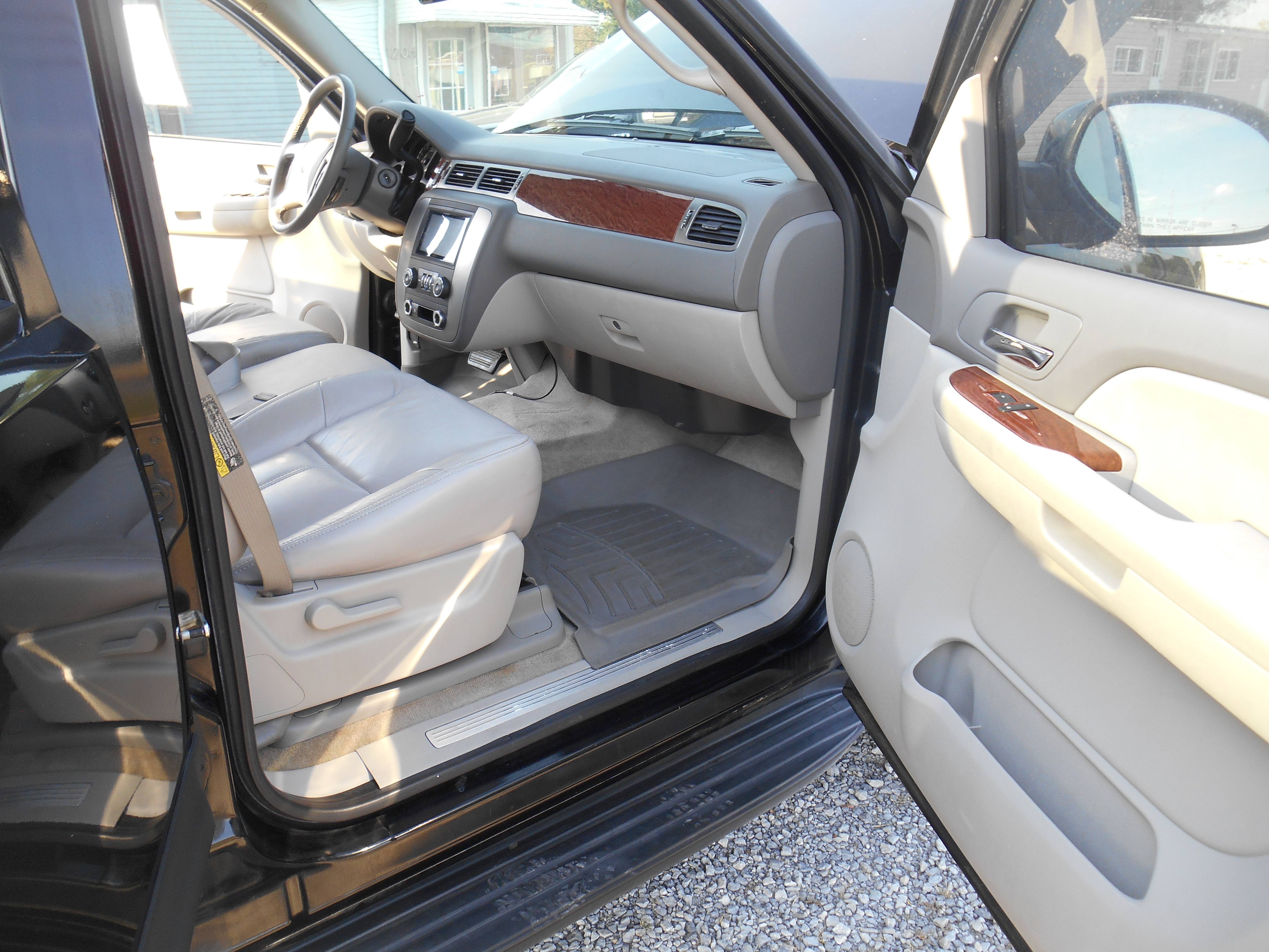 Used 2007 GMC Yukon SLE RWD image 13