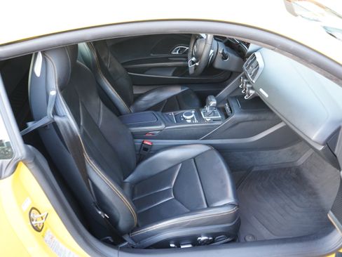 Used 2017 Audi R8 V10 plus image 14