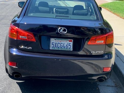 Used 2007 Lexus IS 250 w/ Premium Pkg RWD image 5