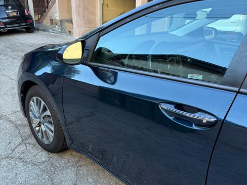 Used 2019 Toyota Corolla XLE w/ Protection Package FWD image 5