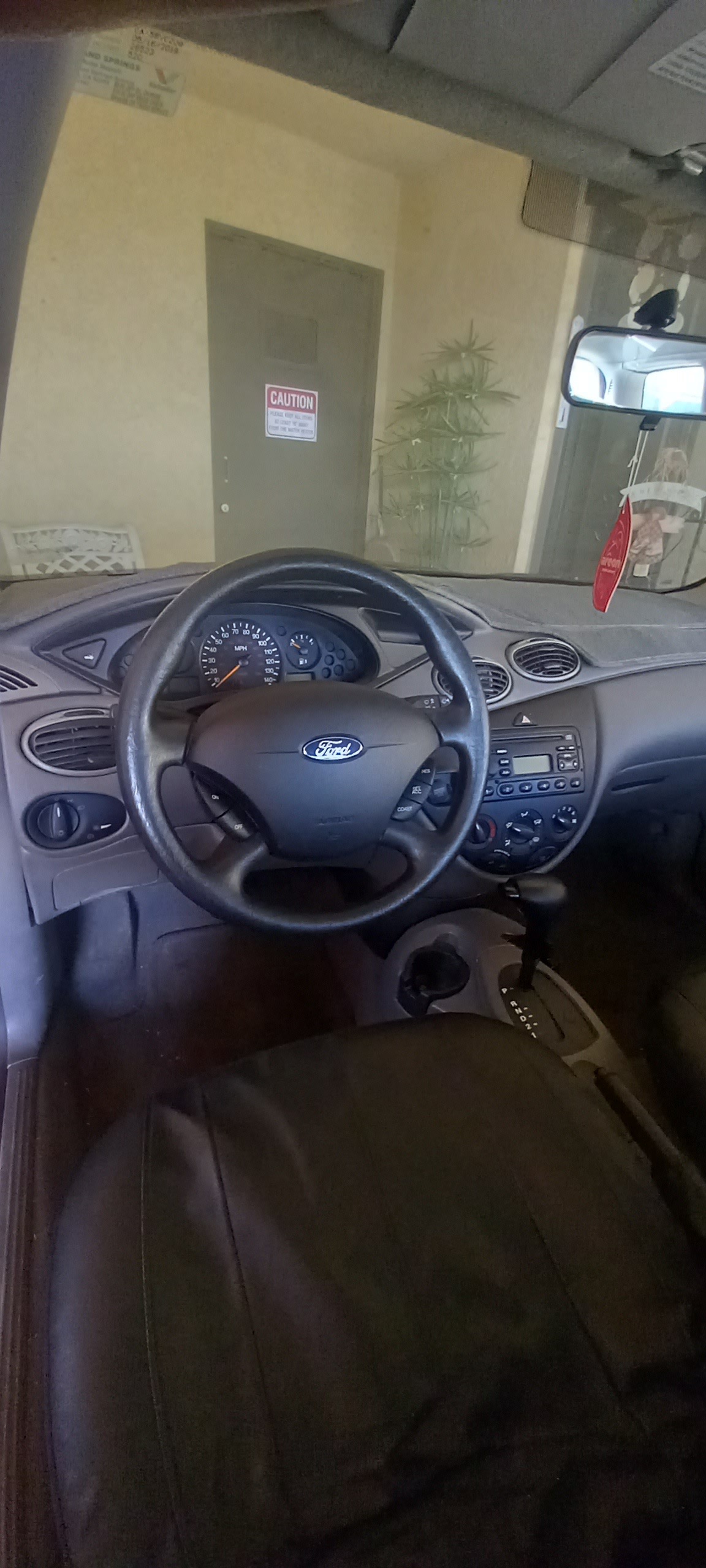 Used 2002 Ford Focus SE FWD image 13