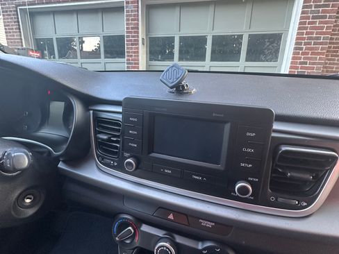 Used 2018 Kia Rio S FWD image 8