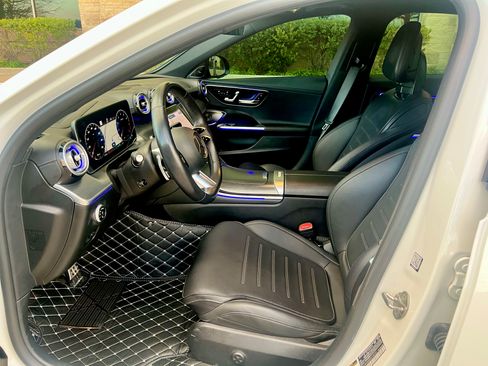 Used 2023 Mercedes-Benz C 300 4MATIC Sedan image 14