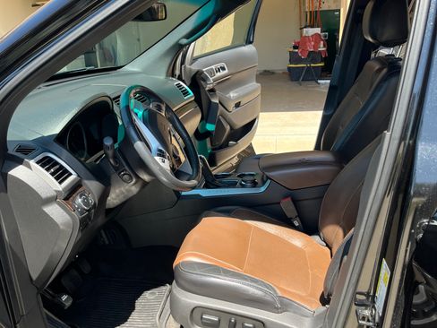 Used 2013 Ford Explorer Limited image 8