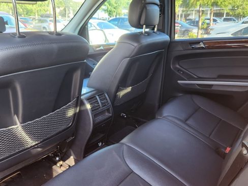 Used 2010 Mercedes-Benz ML 350 4MATIC image 5