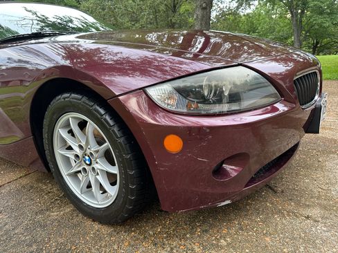 Used 2005 BMW Z4 2.5i RWD image 10