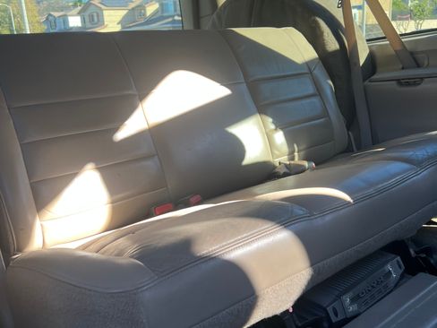 Used 2002 Ford Excursion XLT image 8