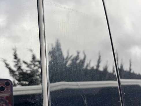 Used 2019 Ford Expedition Max XLT w/ Equipment Group 202A image 16