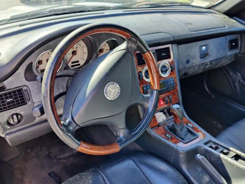 Used 2001 Mercedes-Benz SLK 320 SLK 320 Roadster 2D image 19