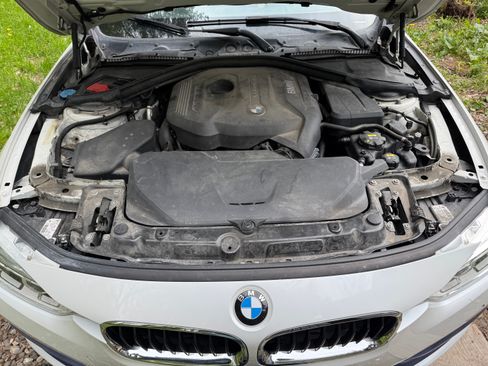 Used 2018 BMW 330i xDrive Wagon AWD/4WD image 16