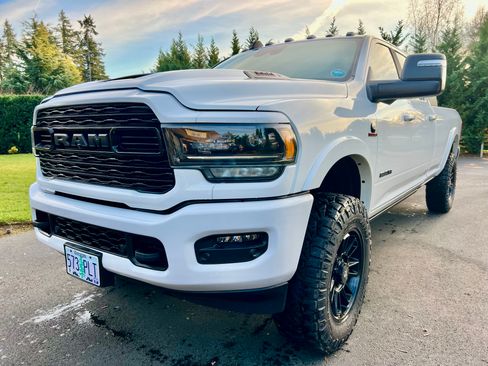 Used 2023 RAM 3500 Limited image 5