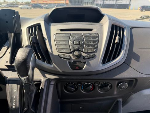 Used 2018 Ford Transit 150 XL image 18