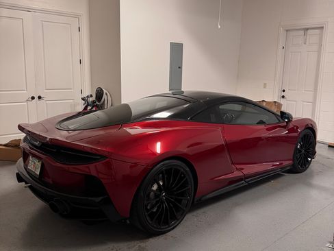 Used 2020 McLaren GT image 8
